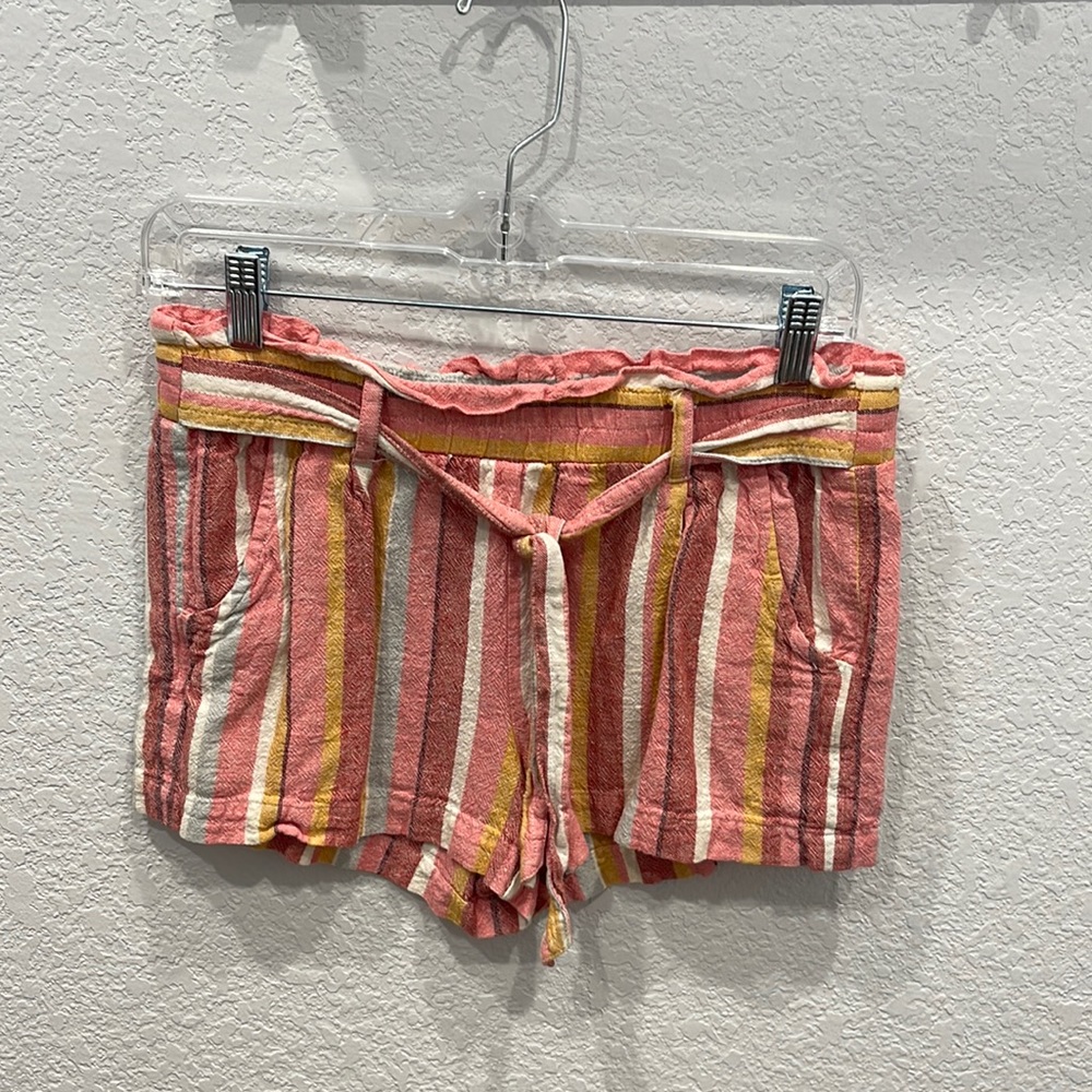 Jolt Linen Striped Tie Shorts